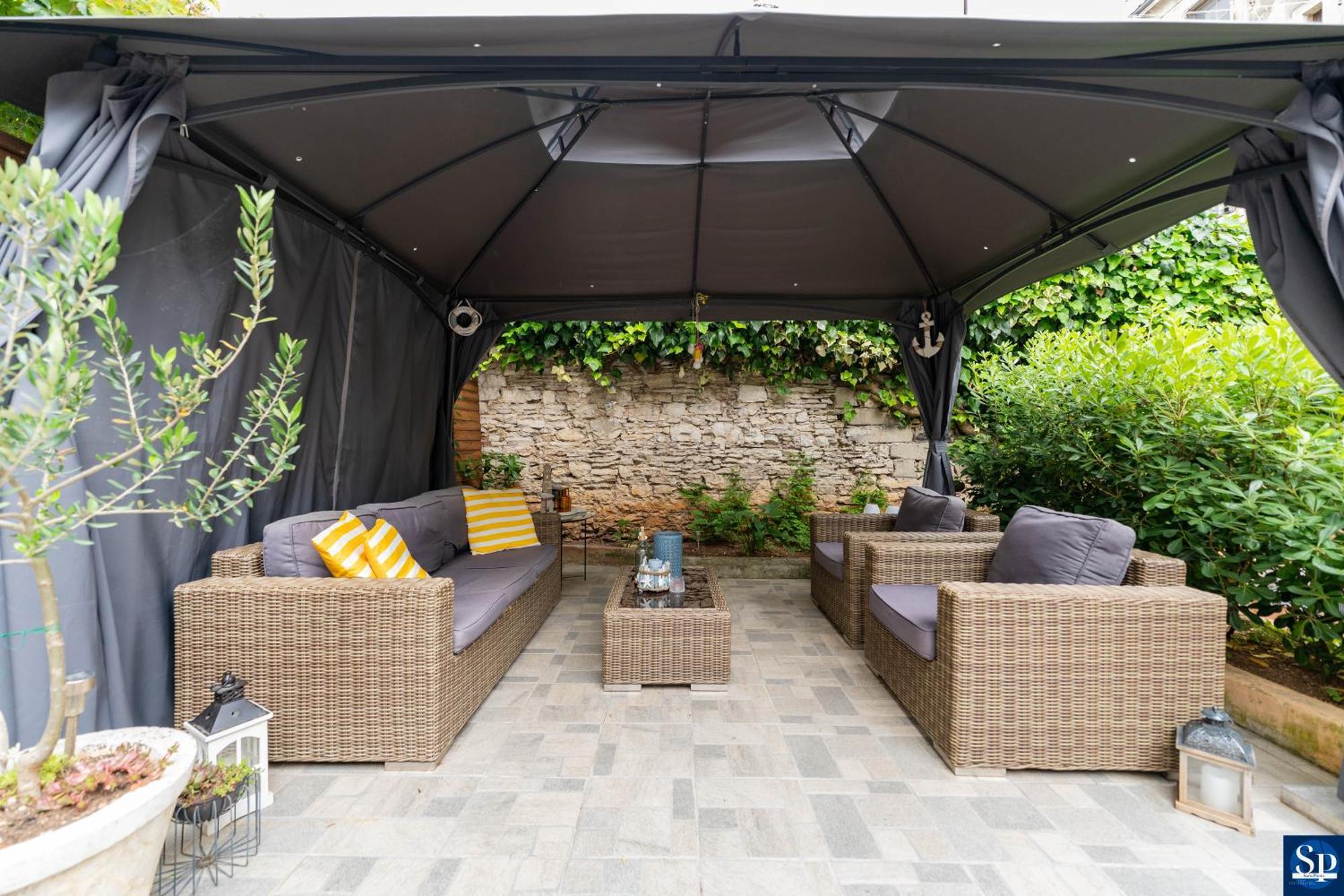 PUY Colosseum Garden Studio Apartments מראה חיצוני תמונה