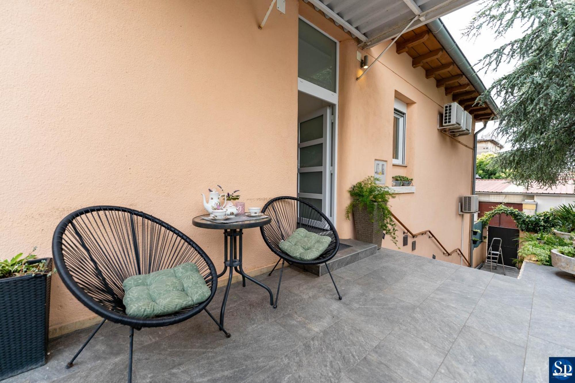 PUY Colosseum Garden Studio Apartments מראה חיצוני תמונה