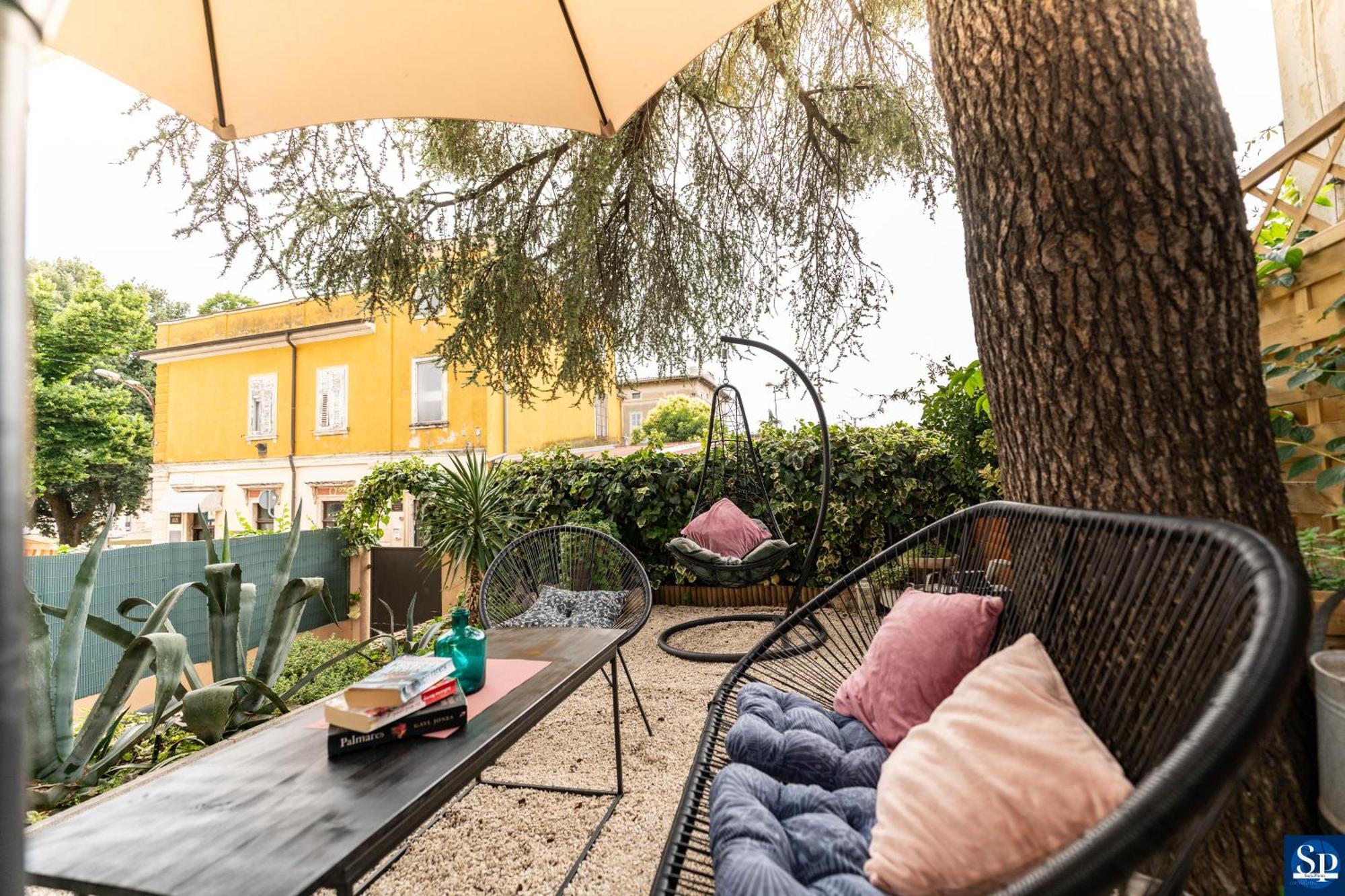 PUY Colosseum Garden Studio Apartments מראה חיצוני תמונה